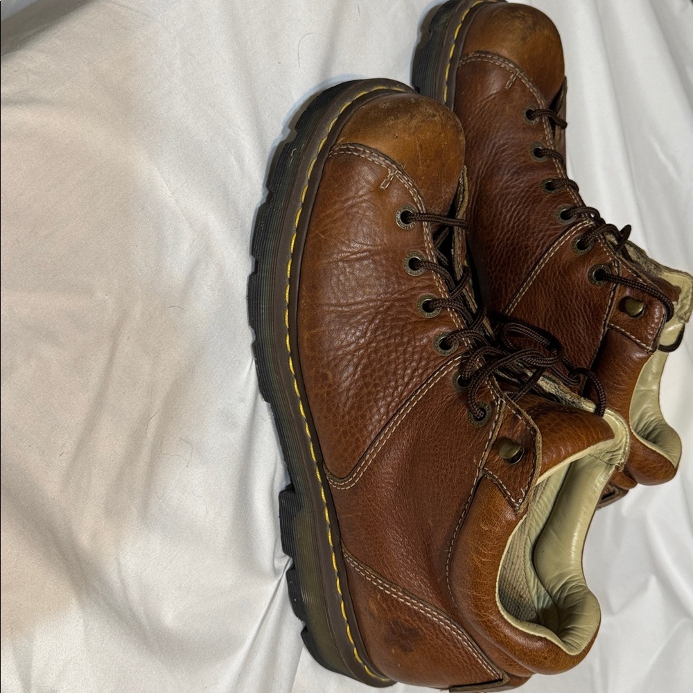 Dr. Martens Vintage Y2K Leather Lace-Up Boots